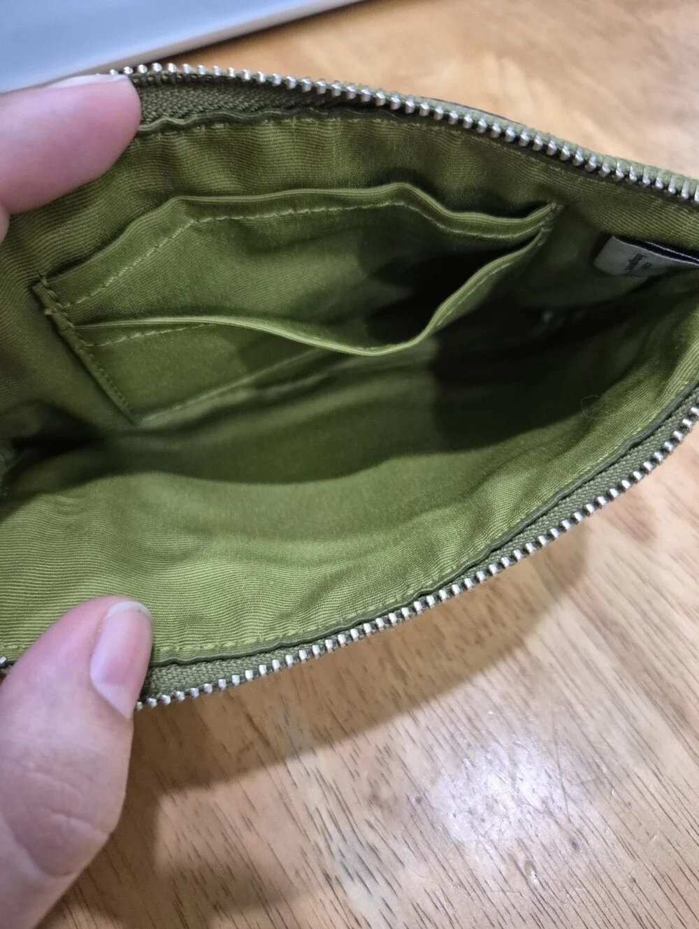 EUC Coach F58032 Green Chartreuse Corner Zip Wristlet Crossgrain Leather Wallet
